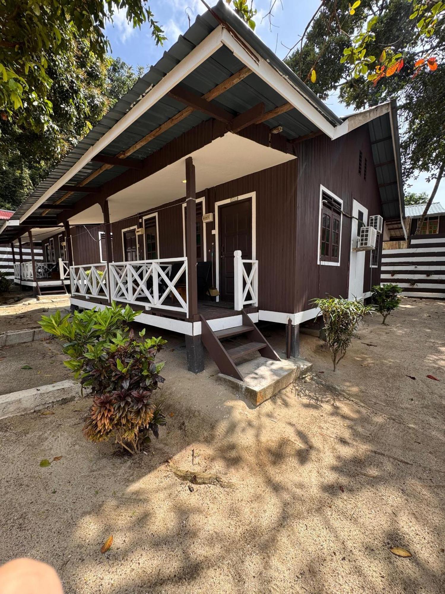 The Barat Perhentian Vila Kampong Pasir Hantu Exterior foto