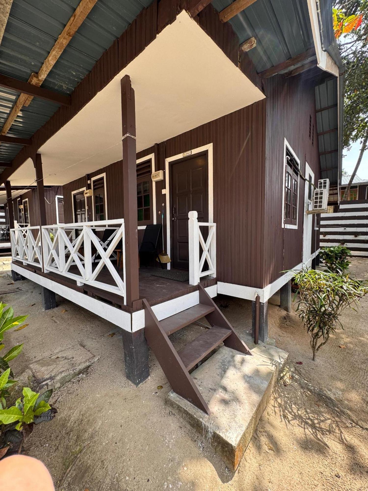 The Barat Perhentian Vila Kampong Pasir Hantu Exterior foto